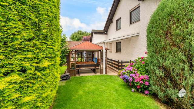 Mehrgenerationenhaus mit 7 Zimmern, EBK und Sauna in Aiglsbach
