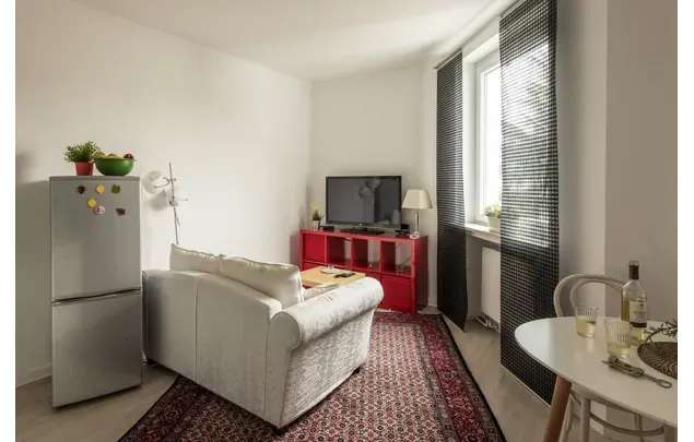 Mieten Sie eine 1 Zimmerwohnung von 452 m² in Dusseldorf (Römerstraße 19, 40476 Dusseldorf, Germany) – immosurf.de