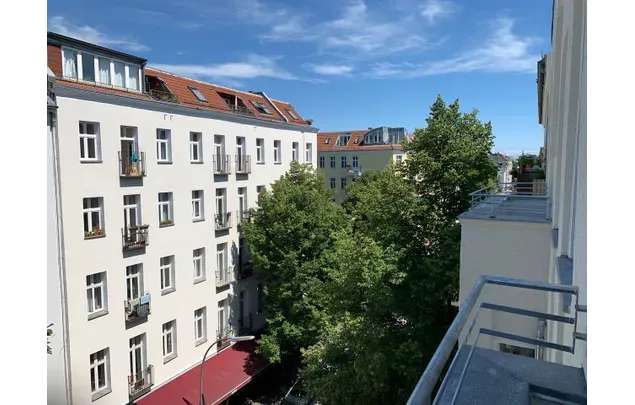 Renovierte 2 Zimmer Altbauwohnung in Neukölln - Ruhig und Lichtdurchflutet