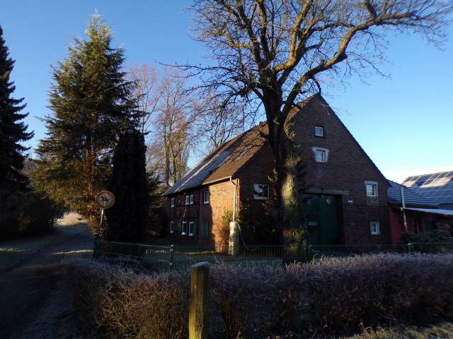 Umgebautes Bauernhaus mit eigenem Eingang und Gartenmitbenutzung