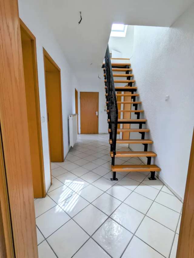 große Maisonette Eigentumswohnung, 4 Zimmer, 128 m², 2 Bäder, 1 Garage, 1 Stellplatz, Balkon