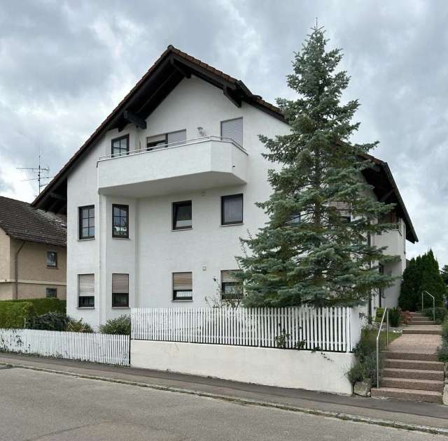 Echterdingen - 3-Zimmer-Maisonett-Wohnung im EG/UG mit Garage + kleiner Außenstellplatz