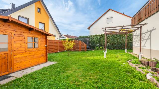 1-2-Familienhaus mit Einliegerwohnung und Garten – Kernsaniertes Schmuckstück mit über 330 m² Fläche