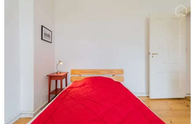 Mieten Sie eine 1 Zimmerwohnung von 45 m² in Berlin (Mainzer Straße 13, 12053 Berlin, Germany) – immosurf.de