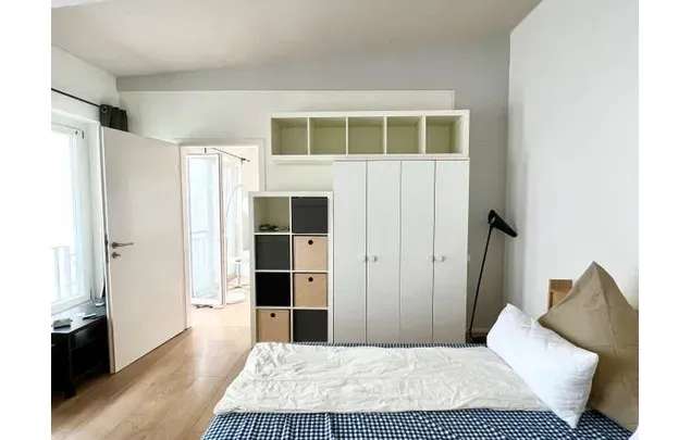 Mieten Sie eine 2 Zimmerwohnung von 150 m² in Berlin (Greifswalder Straße, 10405 Berlin, Germany) – immosurf.de