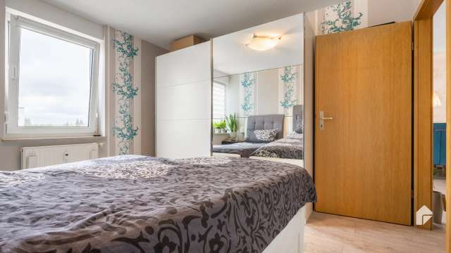 Helle 2-Zimmer-Wohnung mit tollem Grundriss und Balkon in ruhiger Lage von Zwenkau