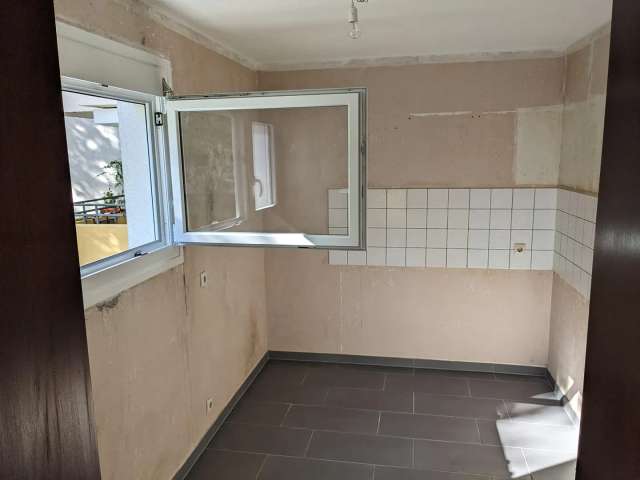 2 5 Zimmer Wohnung mit Balkon in Esslingen Kornhalde