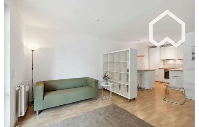 Helle 2 Zimmer Wohnung mit Balkon in Köln