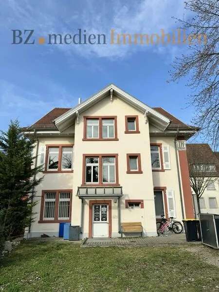 Geschäfts- und Wohnhaus in zentraler Lage von Müllheim