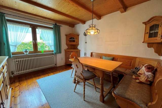 Top Angebot Dachau mit viel Potential ! Kleines, sehr gepflegtes EFH auf 375m² Grund