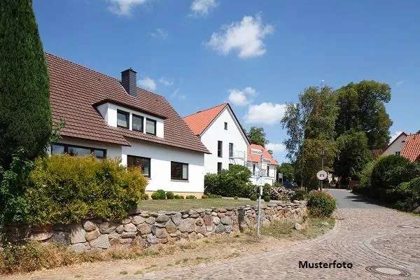 Einfamilienhaus, Balkon, Terrasse