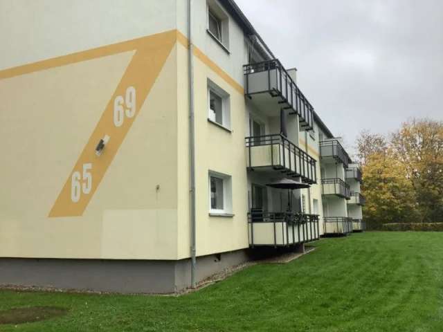 Lust auf diese schöne sanierte 3-Zimmer- Erdgeschoss- Wohnung mit Balkon? 