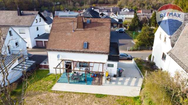 Einfamilienhaus mit Garten und Garage in Beselich Niedertiefenbach