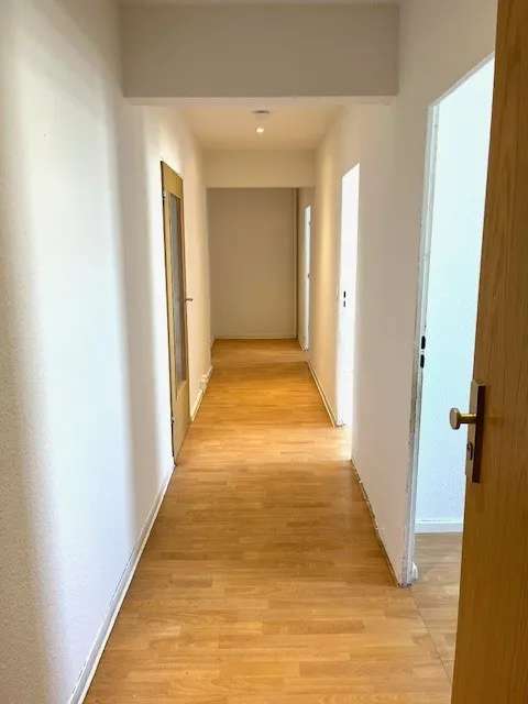 Schöne 4 Zimmerwohnung im Grünen