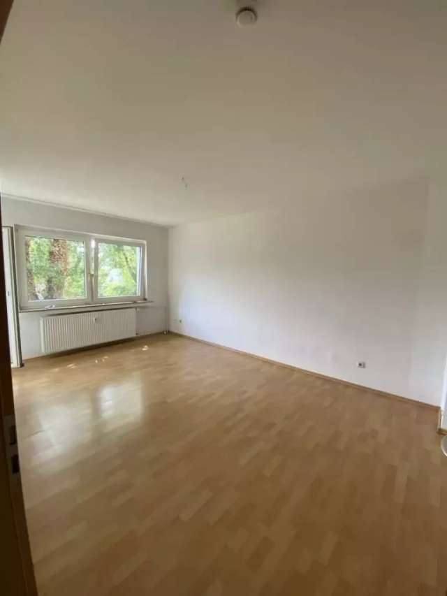 Etagenwohnung: 3 Zimmer Alsfeldstraße107 in Oberhausen