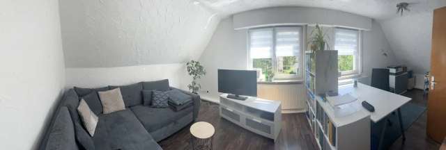 Schöne 2 Zimmer-DG-Wohnung - 650,00 EUR Kaltmiete, ca.  54,00 m² Wohnfläche