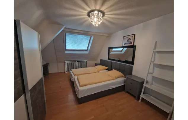 Mieten Sie eine 3 Zimmerwohnung von 110 m² in Dusseldorf (Benrather Straße 2, 40213 Dusseldorf, Germany) – immosurf.de