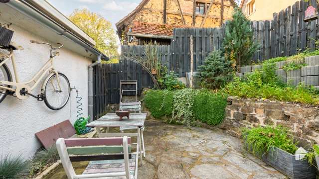 Charmantes kleines Haus mit Garten – Naturnahes Wohnen in der Nähe von Stuttgart