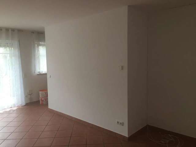 2 Zimmer Wohnung in Bad Soden am Taunus mit Balkon und Tiefgaragen-Stellplatz