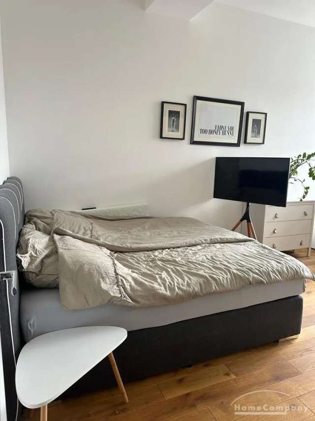 Modern möblierte 3-Zimmer-Wohnung mit Balkon in Dachauer Bestlage