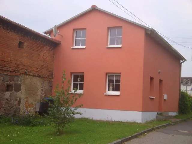 Haus mit Seeblick und Garten in ruhiger Lage